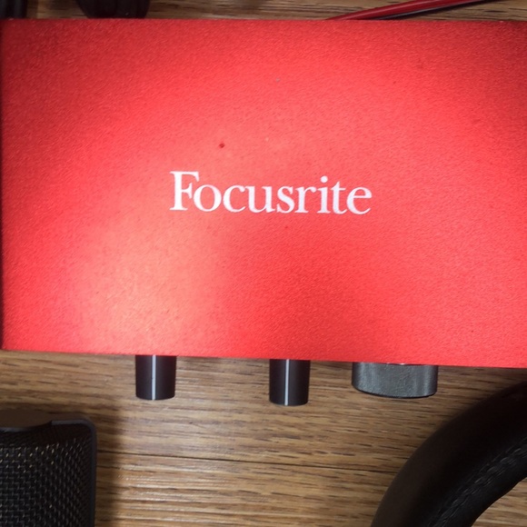 Recording studio bundle!!! - Picture 2 of 7